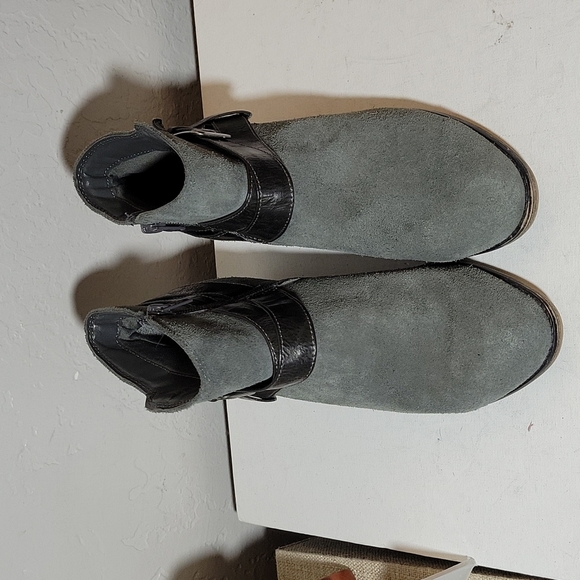 SONOMA LIFE +STYLE Leather Manmade Zip Bootie 7.5M - Picture 7 of 14